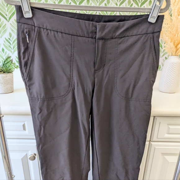Black Athleta workout slim leg pants 8 tall - Picture 4 of 12
